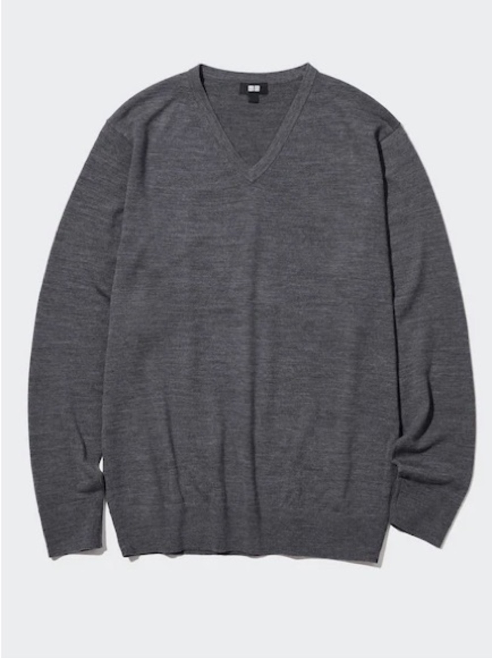 Uniqlo 100% wool size small Men's V-Neck Sweater - Charcoal